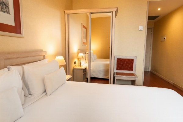 Sunotel Aston image 19